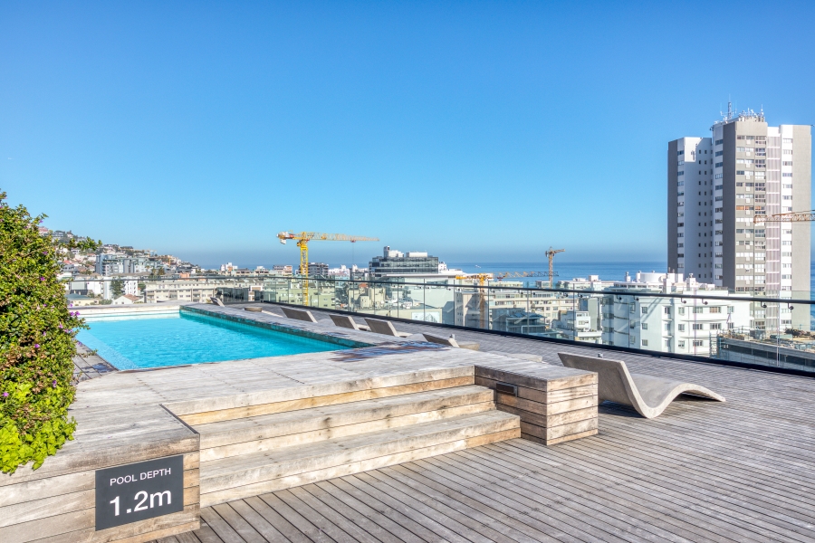 1 Bedroom Property for Sale in Sea Point Western Cape